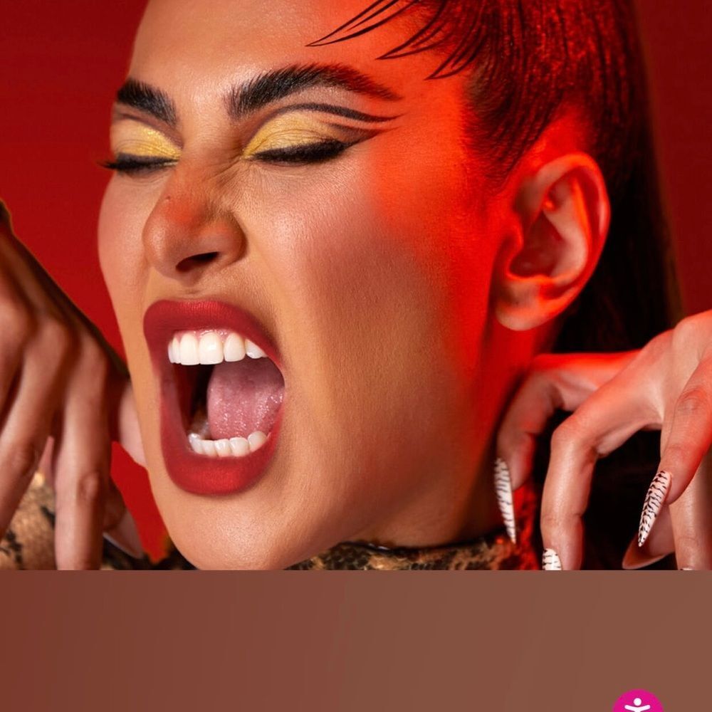 Brand New Limited Edition Huda Beauty liquid Lipstick